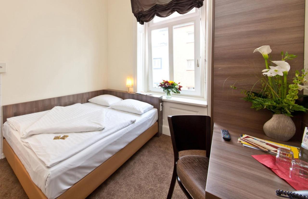 Hotel Koenigshof Hamburg-Harburg Buitenkant foto