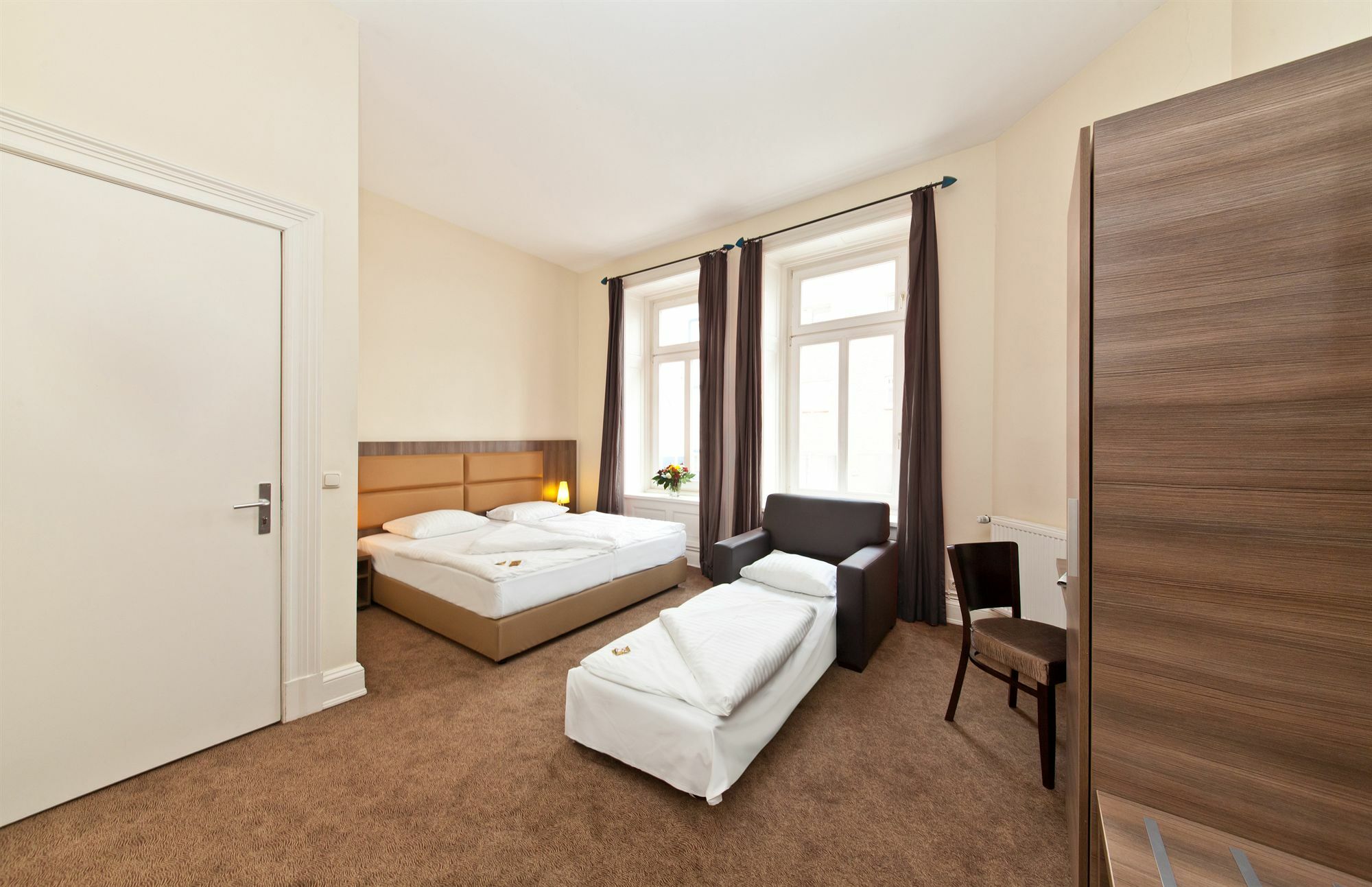 Hotel Koenigshof Hamburg-Harburg Buitenkant foto